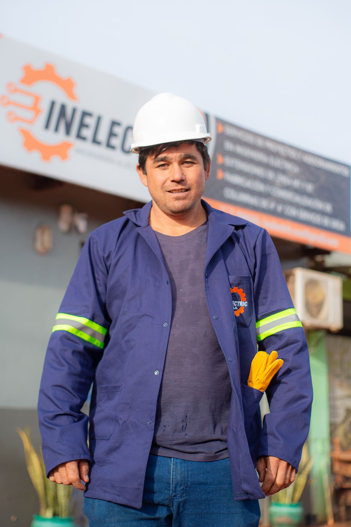 Integrante del equipo técnico de INELECTRIC EAS