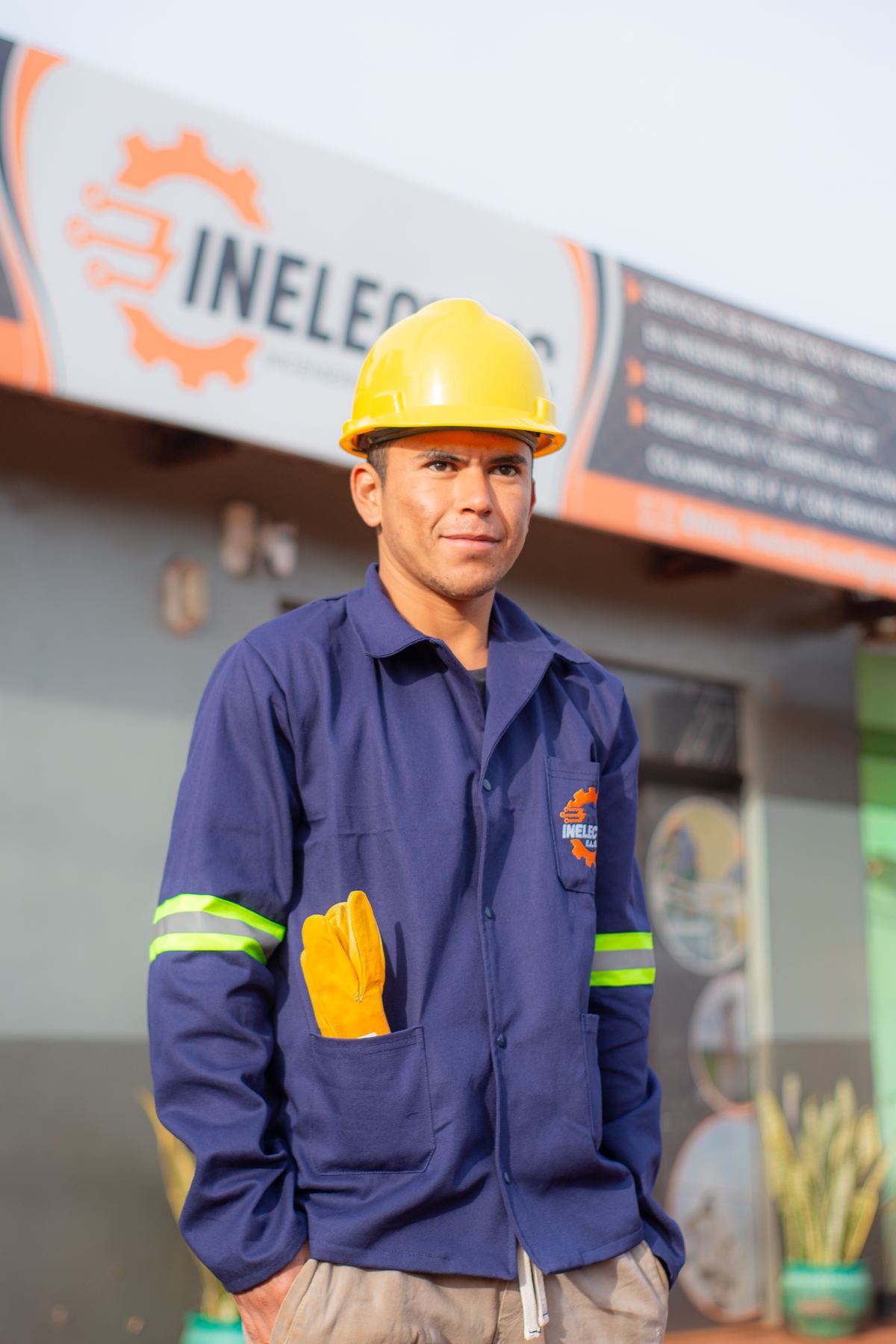 Integrante del equipo técnico de INELECTRIC EAS